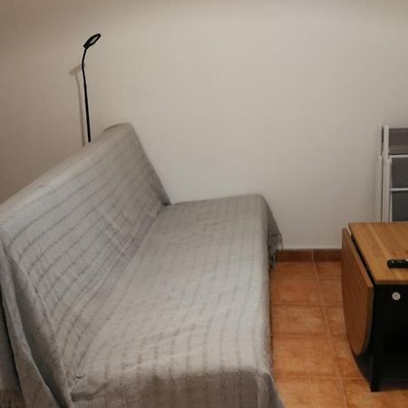 The Clock Apartment Мадрид Екстериор снимка