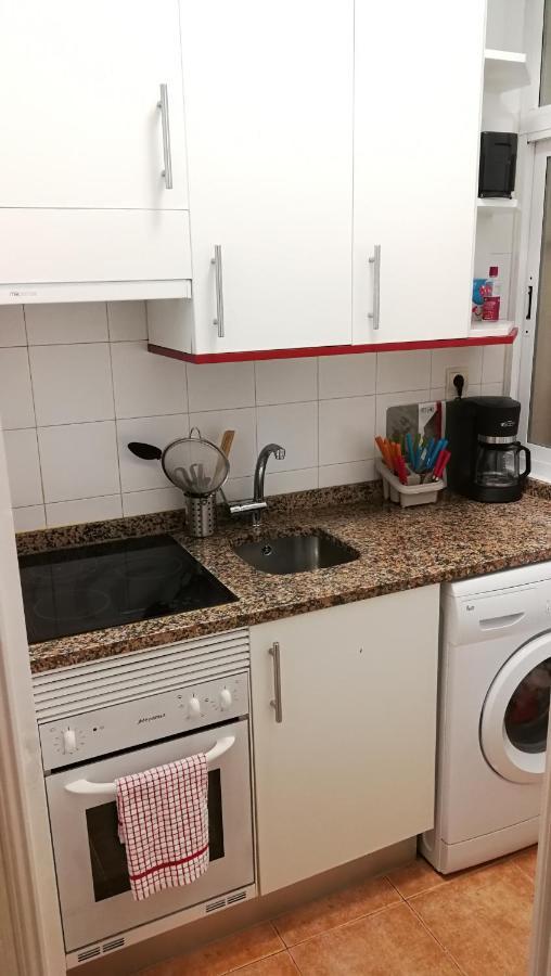 The Clock Apartment Мадрид Екстериор снимка